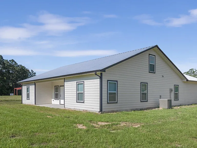 405 County Road 62 — Photo 25