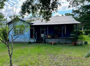 242 S 4th St, Wewahitchka, FL 32465