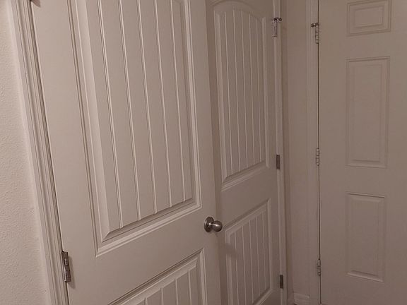 3rd image of 361 SE Fallon Drive