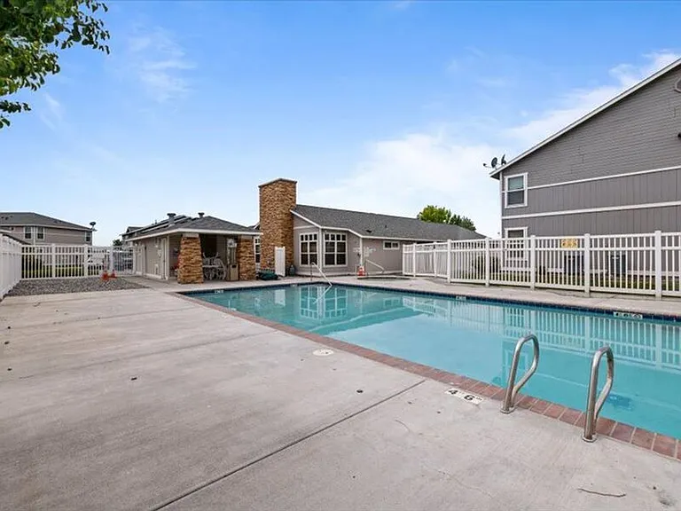 6405H Chapel Hill Blvd #H101 — Photo 25