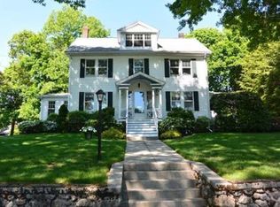 41 Fox Rd, Wakefield, MA 01880