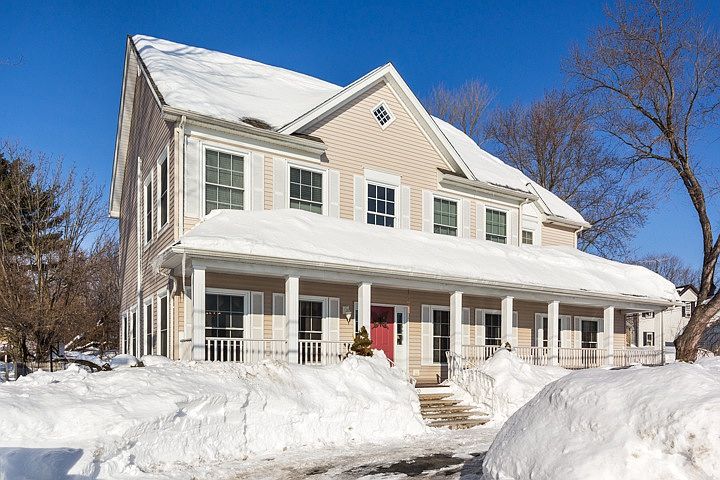 1st image of 70 Lenox Ave