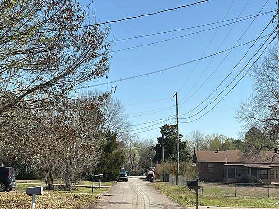 5th image of 16 Stephens St