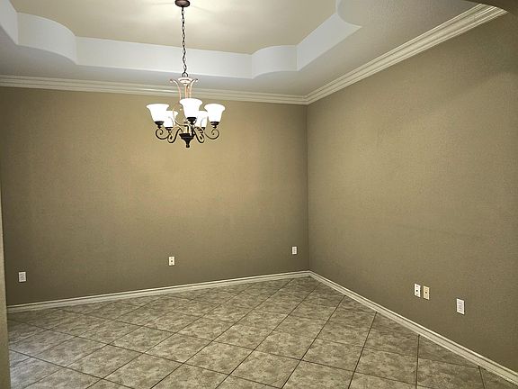 2nd image of 6214 Manresa St