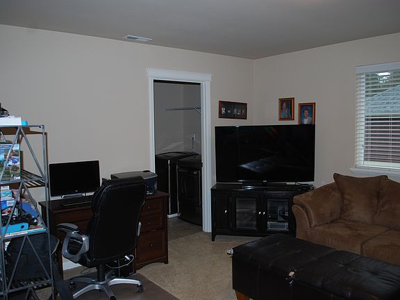 4th image of 5523 NW Eldorado Blvd