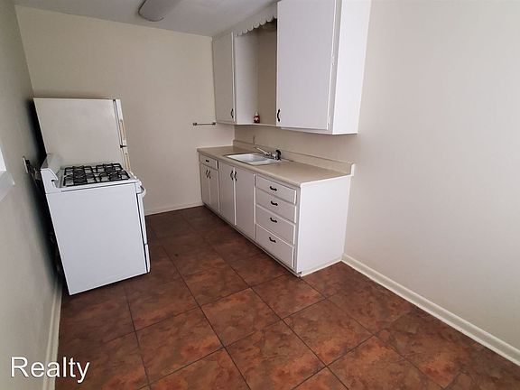 3rd image of 2602 6th Ave APT 2