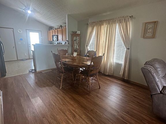 4th image of 5393 Blanchard Dr