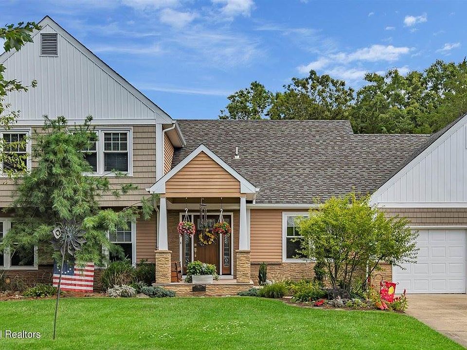 1st image of 87 Peacock Pl