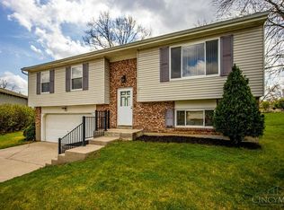 328 Clareknoll Ct, Cincinnati, OH 45238