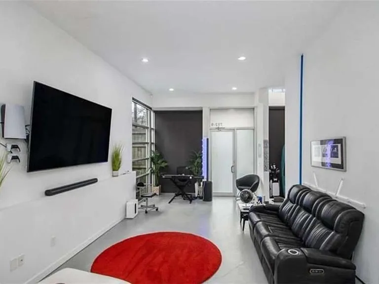 752 Moreland Ave #9 — Photo 10
