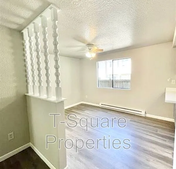 7125 Rainier Dr #4 — Photo 2
