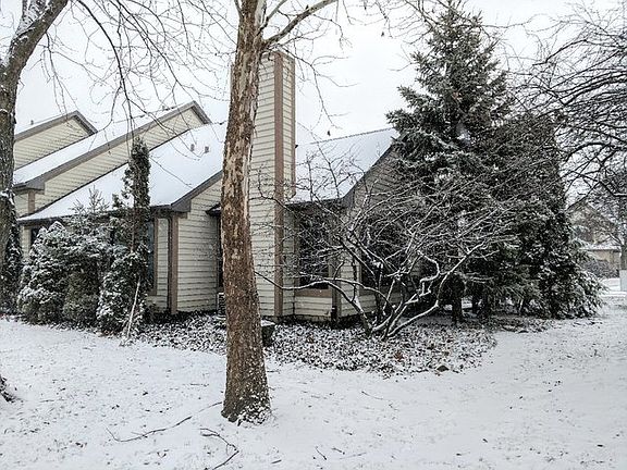 5th image of 520 Rosebud Dr N