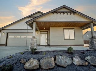 2734 SW 43rd St, Redmond, OR 97756