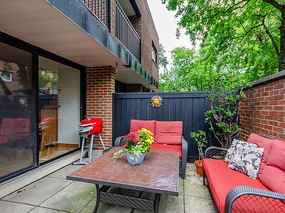 5th image of 319 N Oak Park Ave APT D