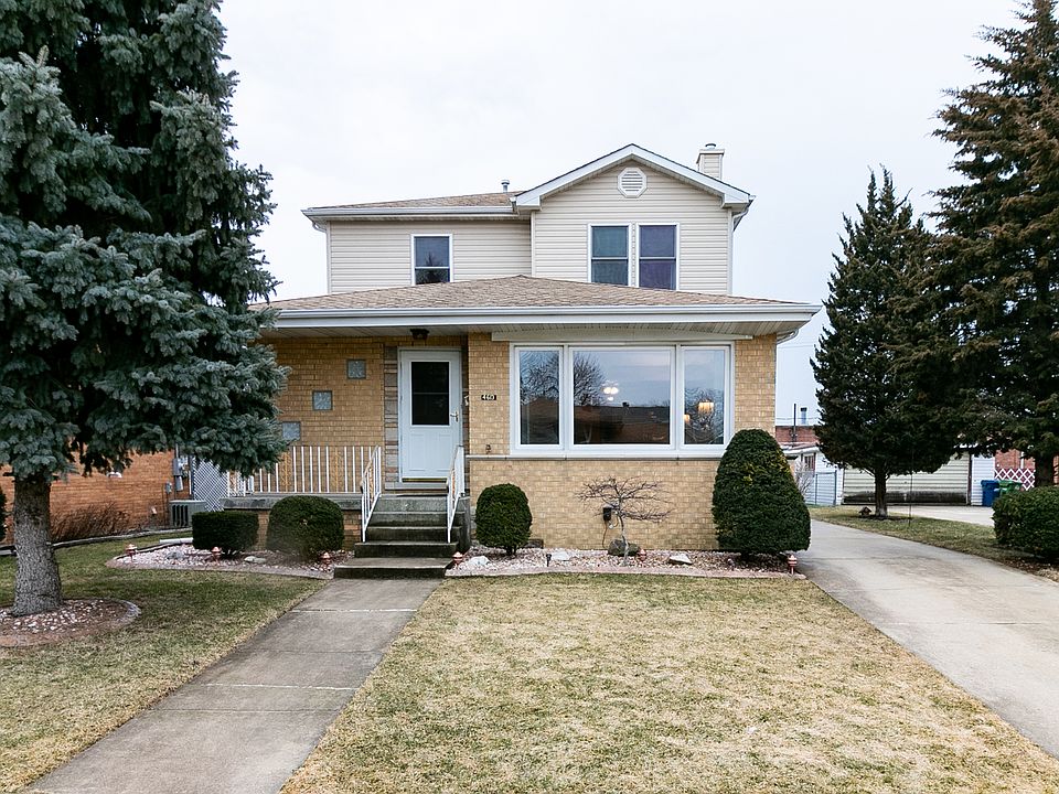 1st image of 4613 W 102nd St