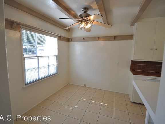 3rd image of 5226 Radford Ave APT 2