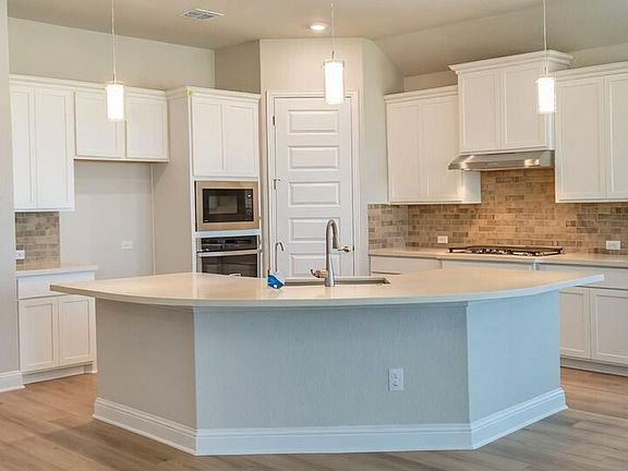 7th image of this home
