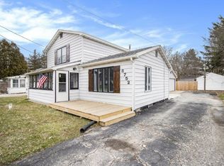8752 E Chicago Rd, New Carlisle, IN 46552