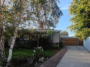 17220 Collins St, Encino, CA 91316
