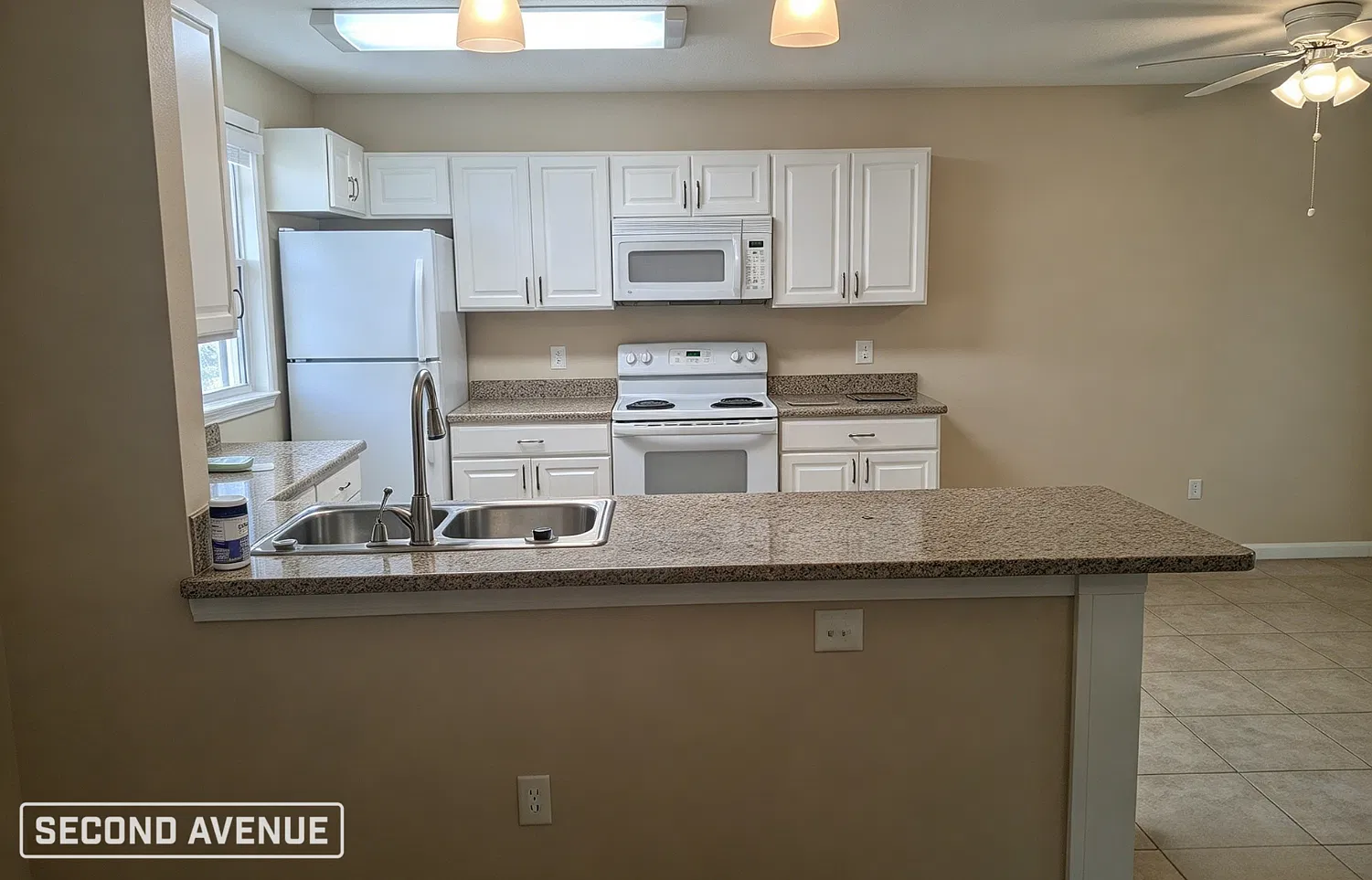 2 bed, 2.0 bath, 1380 sqft, $1,595 — Photo 3