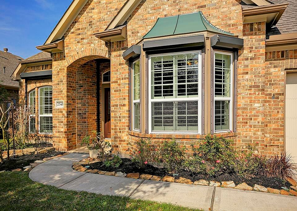 1st image of 2740 Terranova Ln