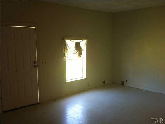 4th image of 223 N Carys Ln