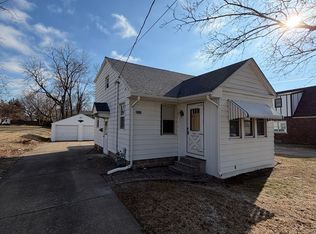 2413 17th St, Rock Island, IL 61201