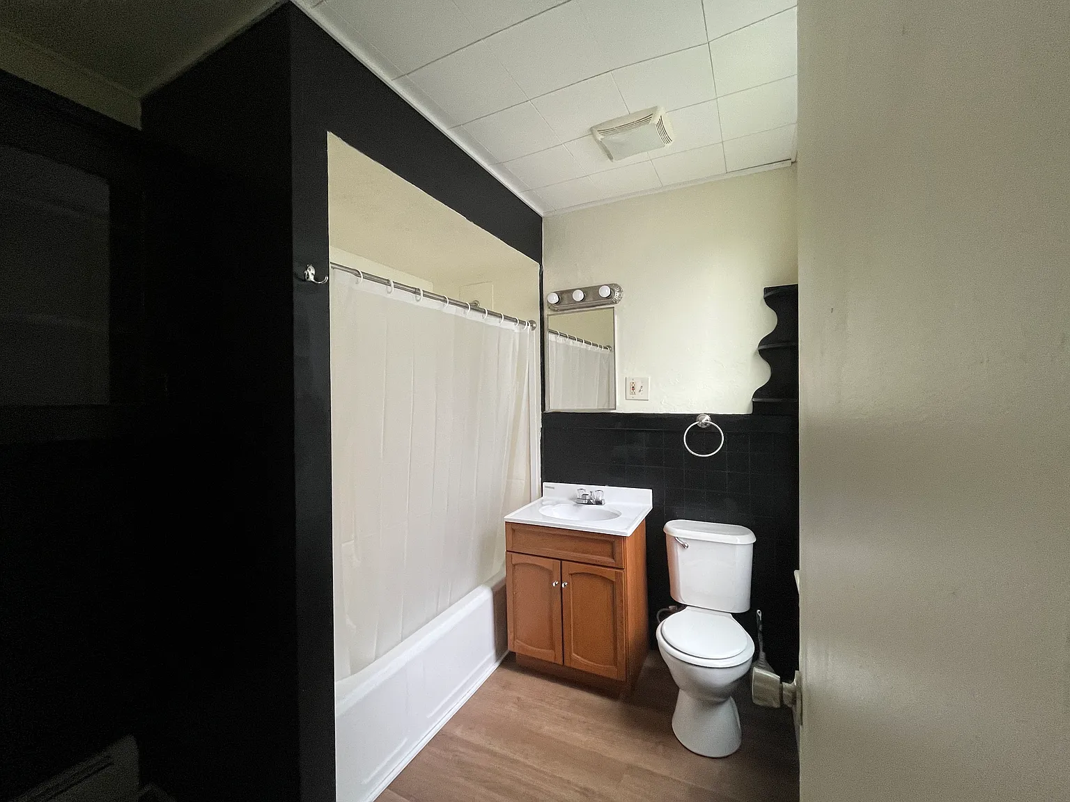 3 bed, 1177 sqft, $1,500 — Photo 4
