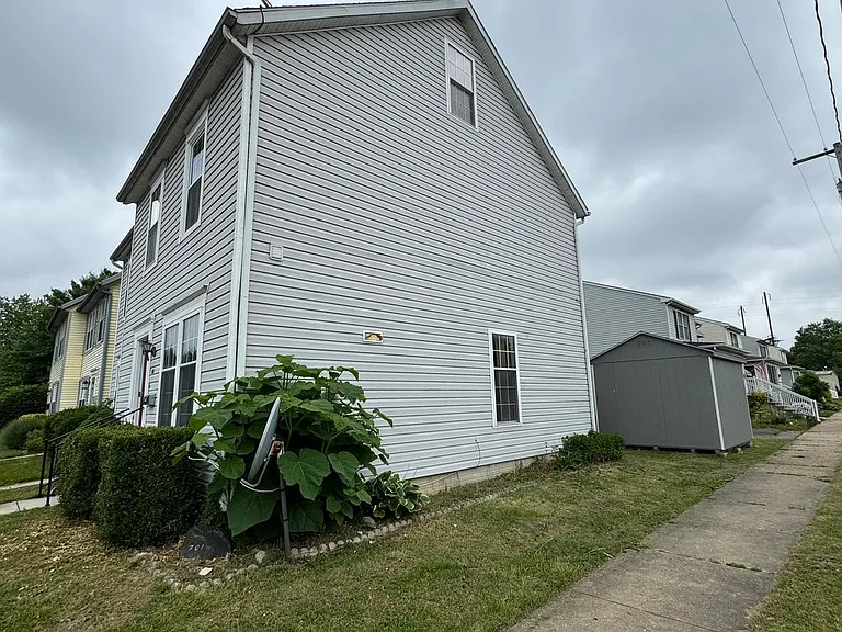 701 Green St — Photo 2
