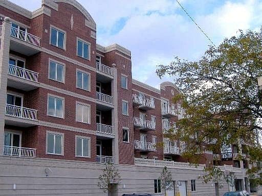 1st image of 3630 N Harlem Ave APT 213