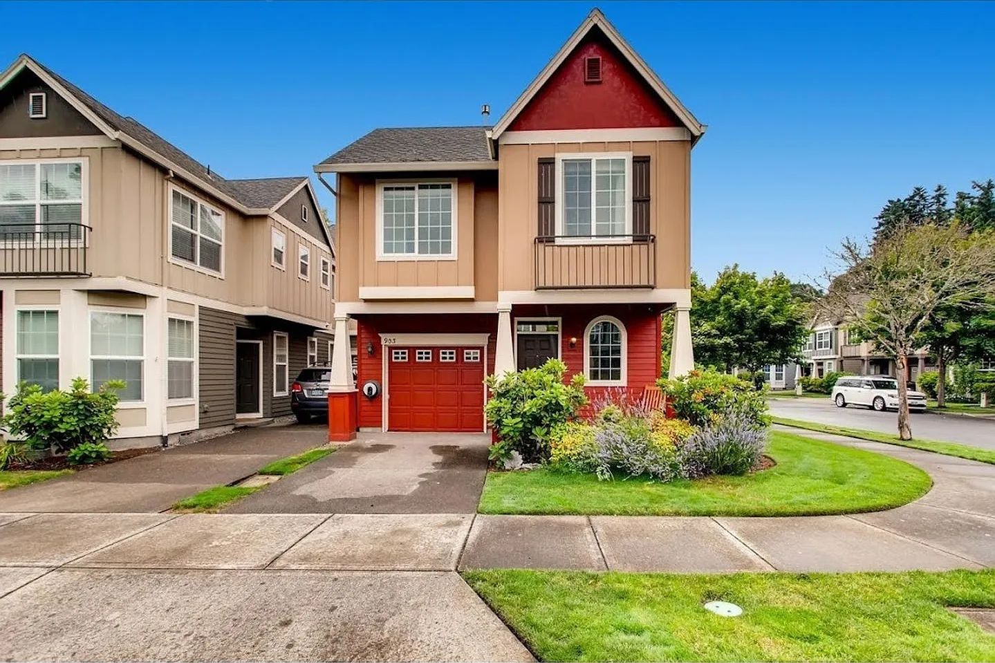 Beautiful 3 BD | 2.5 BA | Single Family Home | Located in Hillsboro's Arbor Roses Community | Spe... — Photo 1
