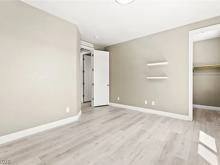 10314 Apache Blue Ave — Photo 17