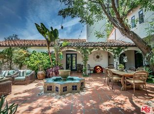 1715 Angelo Dr, Beverly Hills, CA 90210