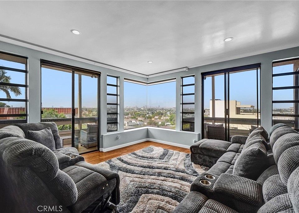 1st image of 2575 E 19th St APT 36