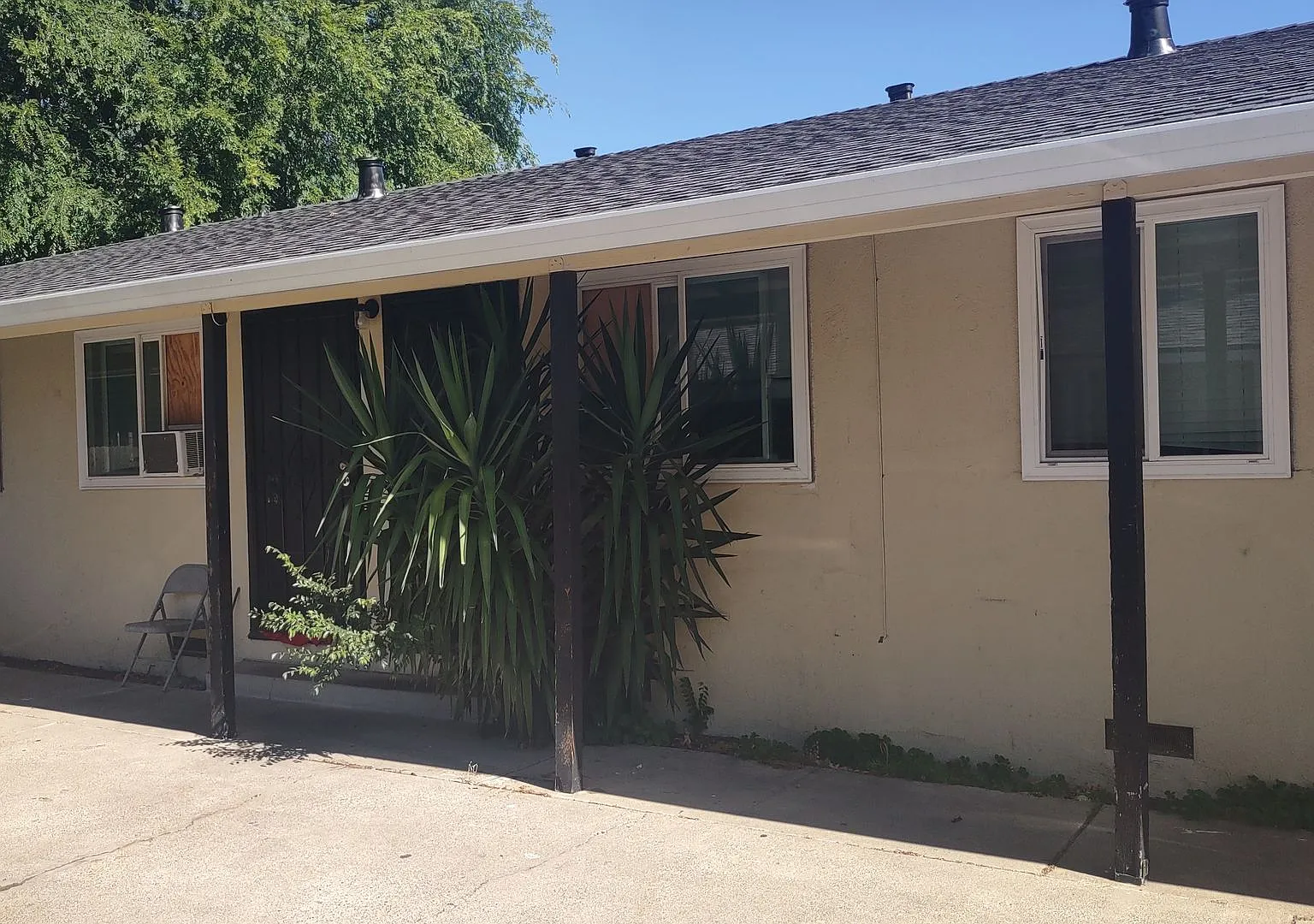 5626 53rd St #2 - Sacramento 95824 — Photo 1