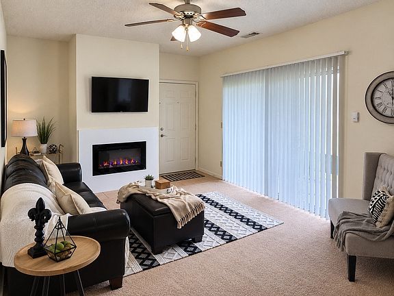 3rd image of 4499 Coventry Pkwy #4939