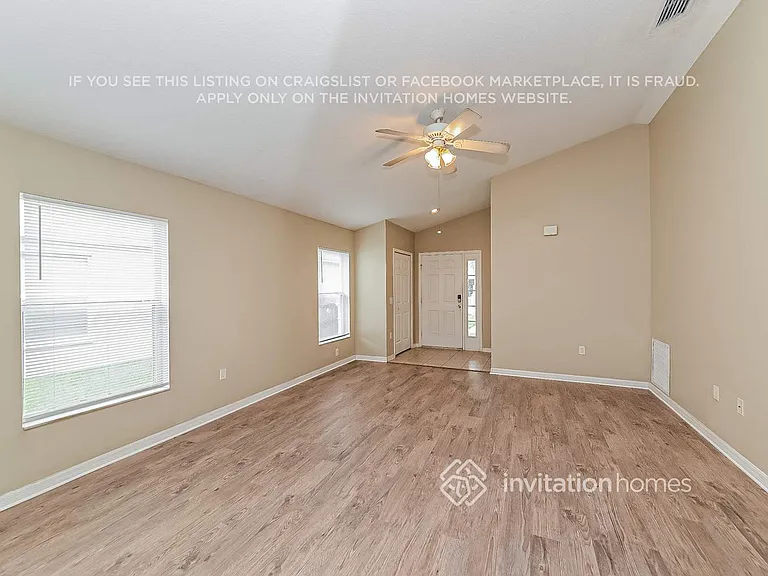6424 Coral Creek Ct — Photo 3