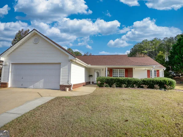 1244 Persimmon Place Dr, Bethlehem, GA 30620