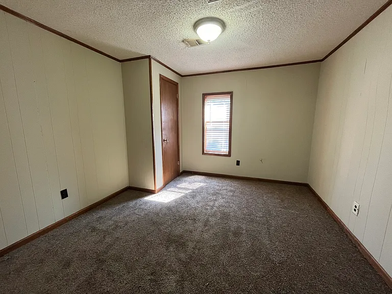 2300 Fosters Ferry Rd — Photo 5