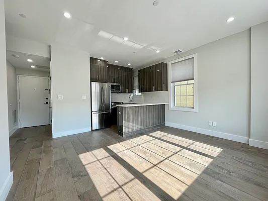 Rented by Corcoran | media 24