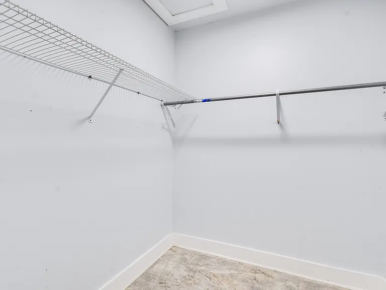 406 Voorhies St #B — Photo 4