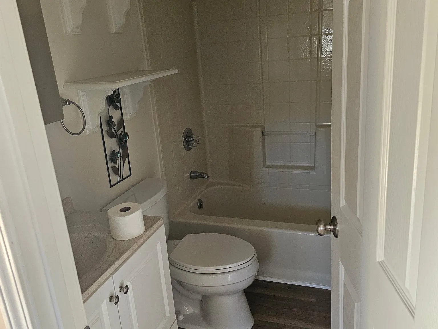 1 bed, 640 sqft, $1,250 — Photo 2