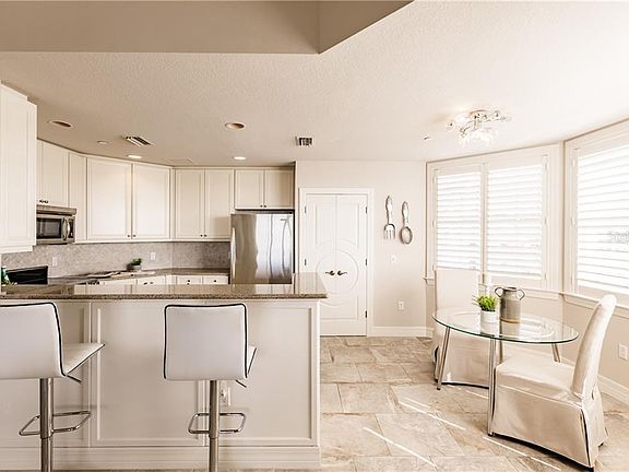 5th image of 5531 Cannes Cir APT 601
