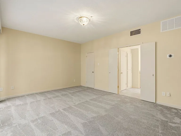 10125 Valley Forge Dr — Photo 16