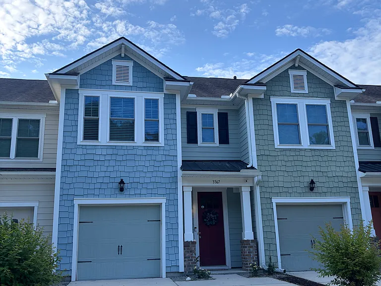 3367 Eastman Dr — Photo 1