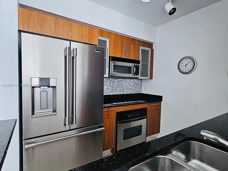 335 Biscayne Blvd #2202 — Photo 6