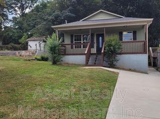 2013 Paris Rd, Knoxville, TN 37912