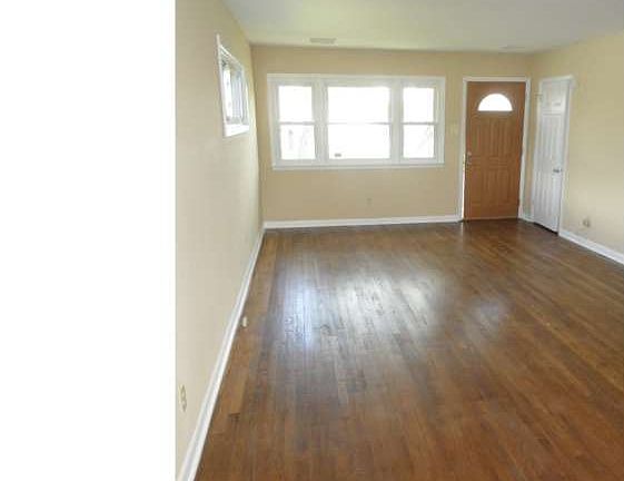 3rd image of 612 Tamara Cir