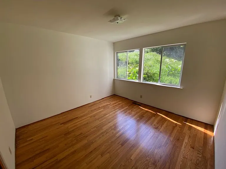 1051 Shell Ave — Photo 14