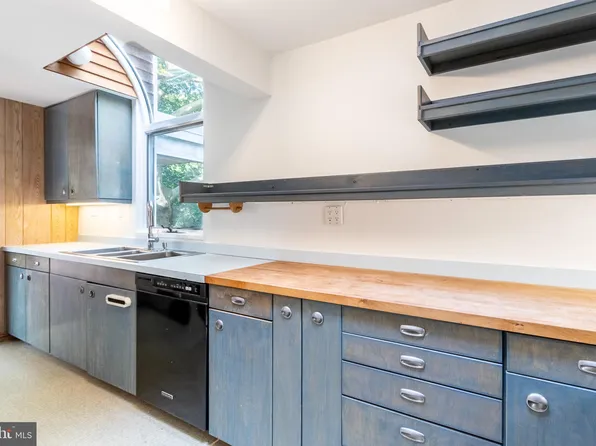 765 W Hamilton Ave, State College, PA 16801